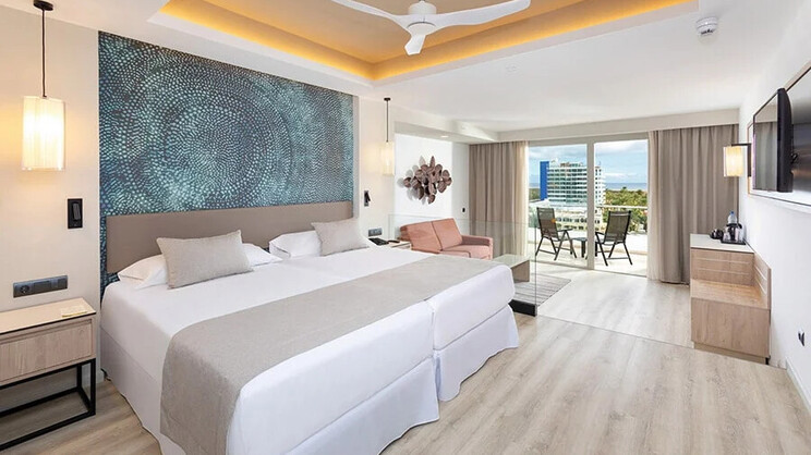 Double Room with partial sea view